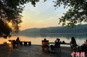 荆门“移动卧室”重塑旅行方式 “Z世代”爱上车轮上的家